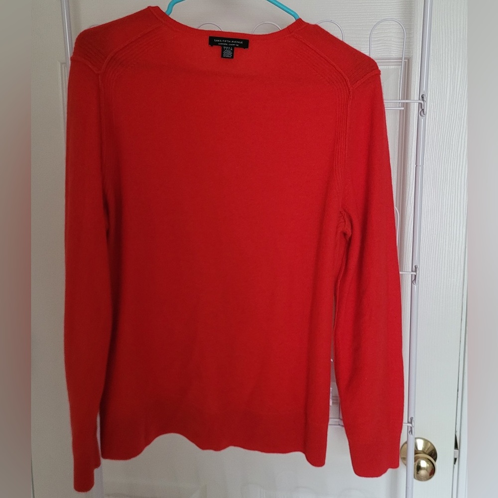 Red Sax Fifth Avenue Cashmire sweater